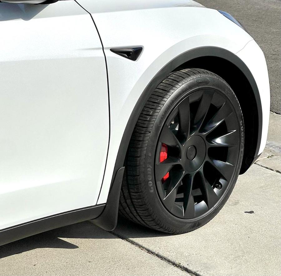 
Mus Flaps protects car's body from mud and dirt. In rainy season it is most important accessories to have for tesla model y 2023.